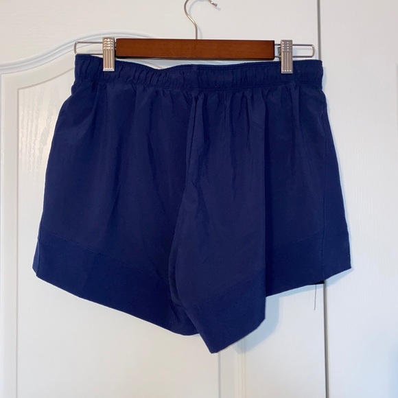 Nike Running Shorts - Picture 4 of 4